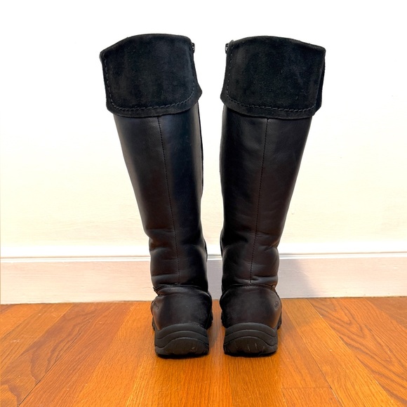 KEEN LAKEN HIGH BOOTS, W8.5 in Black - Picture 4 of 10